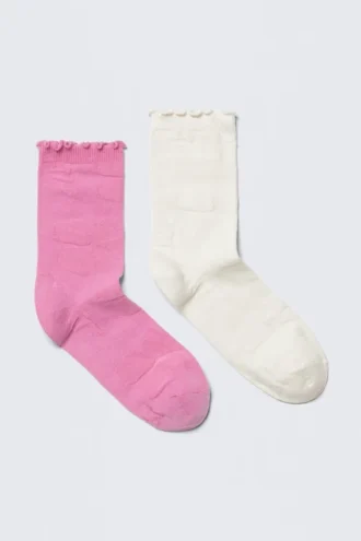 2er-Pack Rüschen-Socken mit Blumenmuster – Rosa & Weiß