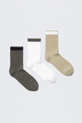 3er-Pack gestreifte Socken – Grün/Weiß/Beige – Streifen