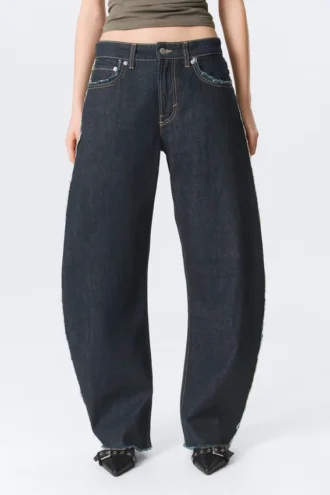 Abell Mid Rise Regular Barrel Jeans – Blue Rinse – Dunkelblau