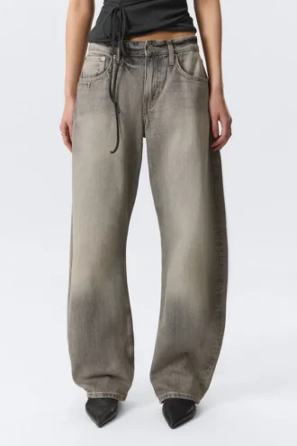 Abell Mid Rise Regular Barrel Jeans – Canyon Grey – Medium Grey