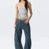 Abell Mid Rise Regular Barrel Jeans – Gnarly Blue – Mittelblau Abell Mid Rise Regular Barrel Jeans – Gnarly Blue – Mittelblau