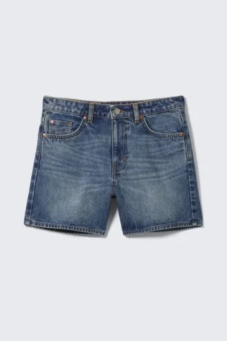 Aimo Denim-Shorts mit mittlerer Leibhöhe und geradem Bein – Mountain Blue – Mittelblau