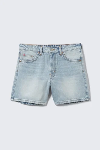 Aimo Denim-Shorts mit mittlerer Leibhöhe und geradem Bein – Venice Blue – Hellblau