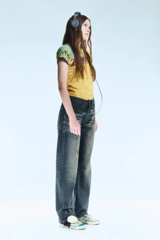 Anti Unisex-Jeans mit niedriger Taille, geradem Schnitt und normaler Passform – Stahlblau – Mittelblau | Cheap Monday GB Anti Unisex-Jeans mit niedriger Taille, geradem Schnitt und normaler Passform – Stahlblau – Mittelblau | Cheap Monday GB