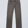 Arrow Low Rise Regular Straight Jeans – Clay Grey – Grau Arrow Low Rise Regular Straight Jeans – Clay Grey – Grau