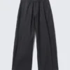Astro Baggy-Jeans-Hose mit Falten – Raw Indigo – Dunkelblau