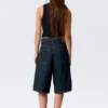 Astro Mid Rise Loose Baggy Denim Shorts – Blue Rinse – Dunkelblau