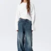 Astro Mid Rise Loose Baggy Unisex-Jeans – Blue Hymn – Mittelblau