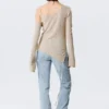 Asymmetrischer Strickpullover mit Bindeband an der Schulter – Hellbraun Asymmetrischer Strickpullover mit Bindeband an der Schulter – Hellbraun