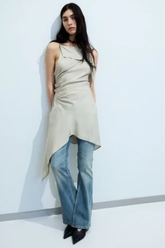 Asymmetrisches, ärmelloses Midi-Kleid mit Wasserfallausschnitt – Light Mole