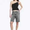 Asymmetrisches Tanktop mit Ösenverzierung – Schwarz Asymmetrisches Tanktop mit Ösenverzierung – Schwarz