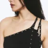Asymmetrisches Tanktop mit Ösenverzierung – Schwarz Asymmetrisches Tanktop mit Ösenverzierung – Schwarz