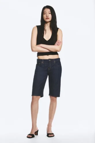Atom Low Rise Regular Knee-Length Denim Shorts – Blue Rinse – Dunkelblau
