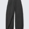 Baggy-Hose mit niedriger Leibhöhe aus Ripstop – Dunkelgrau Baggy-Hose mit niedriger Leibhöhe aus Ripstop – Dunkelgrau