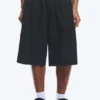 Baggy-Jeans-Shorts mit Falten und mittlerer Leibhöhe – Emerald Rinse – Dunkelblau