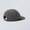 Baseballkappe mit Metalldetail – gewaschen, dunkelgrau Baseballkappe mit Metalldetail – gewaschen, dunkelgrau