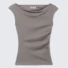Baumwolltop mit breiten Schultern – Grau Baumwolltop mit breiten Schultern – Grau