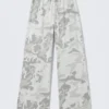 Bedruckte Pull-On-Hose mit weitem Bein – Weiß – Camouflage Bedruckte Pull-On-Hose mit weitem Bein – Weiß – Camouflage
