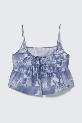 Bedrucktes Pyjama-Oberteil aus Baumwollpopeline mit Bindeband vorne – Blau – Baroque Collage