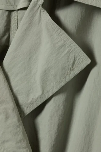Übergroßer Nylon-Trenchcoat mit Gürtel – Khaki-Grün