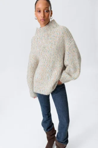 Übergroßer Strickpullover mit Rollkragen – Weiß – Mehrfarbig