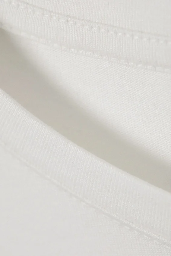 Übergroßes, ärmelloses Tanktop – Weiß Übergroßes, ärmelloses Tanktop – Weiß