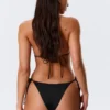Bikini-Hose mit mittlerer Leibhöhe und Bindebändern – Schwarz Bikini-Hose mit mittlerer Leibhöhe und Bindebändern – Schwarz