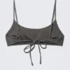 Bikini-Oberteil mit Bindebändern und Glitzer – Grau – Glitzer Bikini-Oberteil mit Bindebändern und Glitzer – Grau – Glitzer