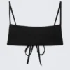 Bikini-Oberteil mit quadratischem Ausschnitt und Trägern – Schwarz Bikini-Oberteil mit quadratischem Ausschnitt und Trägern – Schwarz