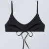 Bikini-Oberteil mit Trägern – Schwarz Bikini-Oberteil mit Trägern – Schwarz
