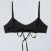 Bikini-Oberteil mit Trägern – Schwarz Bikini-Oberteil mit Trägern – Schwarz