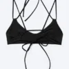 Bikini-Oberteil mit Trägern und Bindeband – Schwarz Bikini-Oberteil mit Trägern und Bindeband – Schwarz