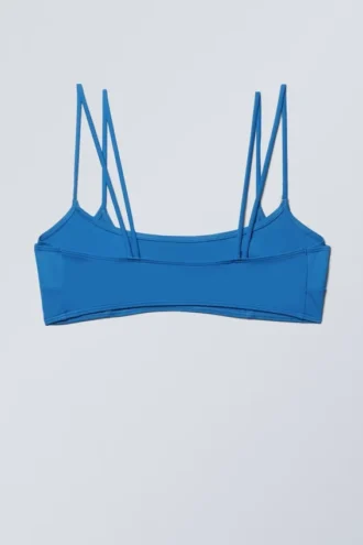 Bikini-Oberteil mit Trägern und Lagenlook – Hellblau Bikini-Oberteil mit Trägern und Lagenlook – Hellblau