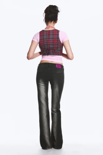 Booty Bei Low Rise Skinny Bootcut Jeans – Black Spray – Schwarz | Cheap Monday GB
