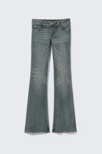 Booty Bei Low Rise Skinny Bootcut Jeans – Puddly Blue | Cheap Monday Gb