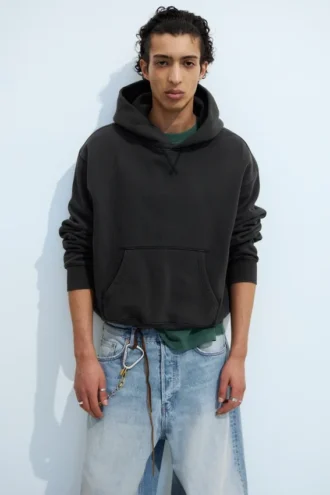 Boxy-Kapuzenpullover aus Baumwollfleece – gewaschenes Schwarz