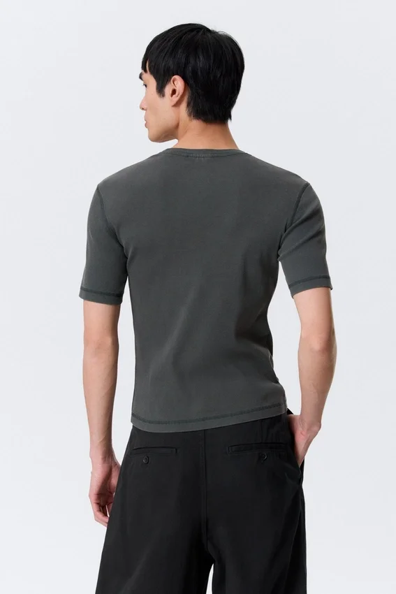 Boxy Slim Fit Rippstrick-T-Shirt – Washed Dark Mole Boxy Slim Fit Rippstrick-T-Shirt – Washed Dark Mole