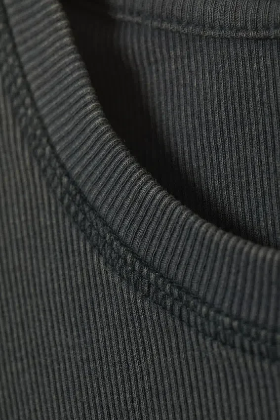Boxy Slim Fit Rippstrick-T-Shirt – Washed Dark Mole Boxy Slim Fit Rippstrick-T-Shirt – Washed Dark Mole