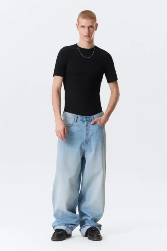 Boxy Slim Fit T-Shirt mit Rippstrick – Schwarz