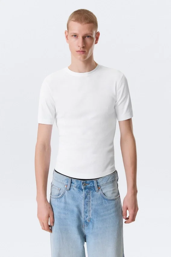Boxy Slim Fit T-Shirt mit Rippstrick – Weiß Boxy Slim Fit T-Shirt mit Rippstrick – Weiß