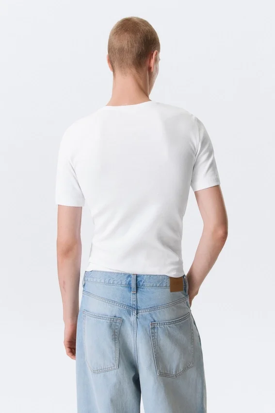 Boxy Slim Fit T-Shirt mit Rippstrick – Weiß Boxy Slim Fit T-Shirt mit Rippstrick – Weiß