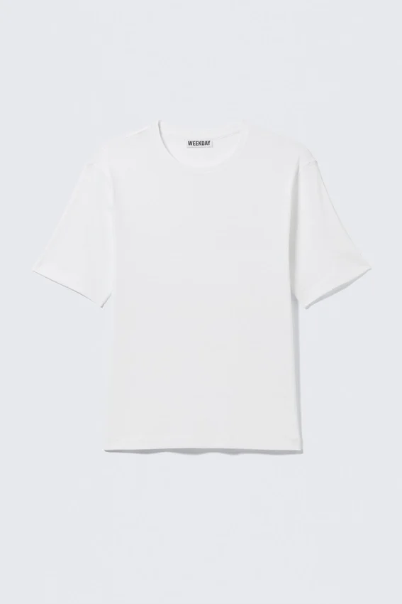 Boxy Slim Fit T-Shirt mit Rippstrick – Weiß Boxy Slim Fit T-Shirt mit Rippstrick – Weiß
