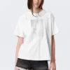 Boxy T-Shirt mit Nieten und Print – Weiß – Gothic-Gesichtsprint Boxy T-Shirt mit Nieten und Print – Weiß – Gothic-Gesichtsprint