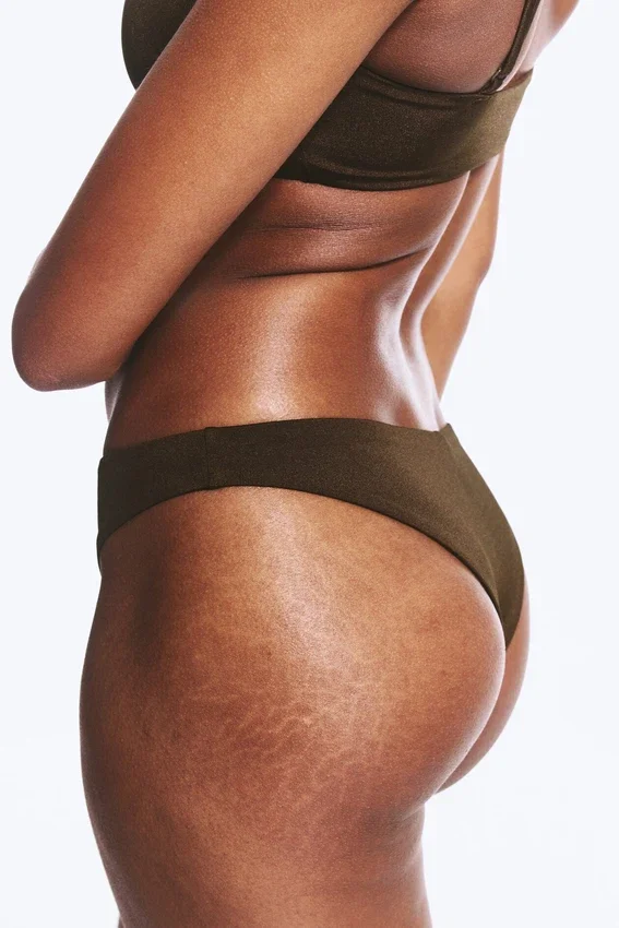 Brasilianische Bikinihose – Dunkelbraun Brasilianische Bikinihose – Dunkelbraun