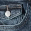 Cheri Low-Waist-Jeans mit ausgestelltem Bein – Sunset Blue
