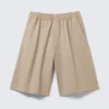 Chino-Shorts mit lockerer Passform und mittlerer Leibhöhe – Beige Chino-Shorts mit lockerer Passform und mittlerer Leibhöhe – Beige