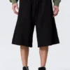 Chino-Shorts mit lockerer Passform und mittlerer Leibhöhe – Schwarz Chino-Shorts mit lockerer Passform und mittlerer Leibhöhe – Schwarz