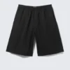 Chino-Shorts mit lockerer Passform und mittlerer Leibhöhe – Schwarz Chino-Shorts mit lockerer Passform und mittlerer Leibhöhe – Schwarz