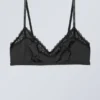Cleo Triangle Bralette – Schwarz Cleo Triangle Bralette – Schwarz