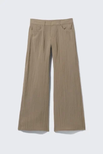Crinkle-Hose mit niedriger Taille und lockerer Passform – Beige